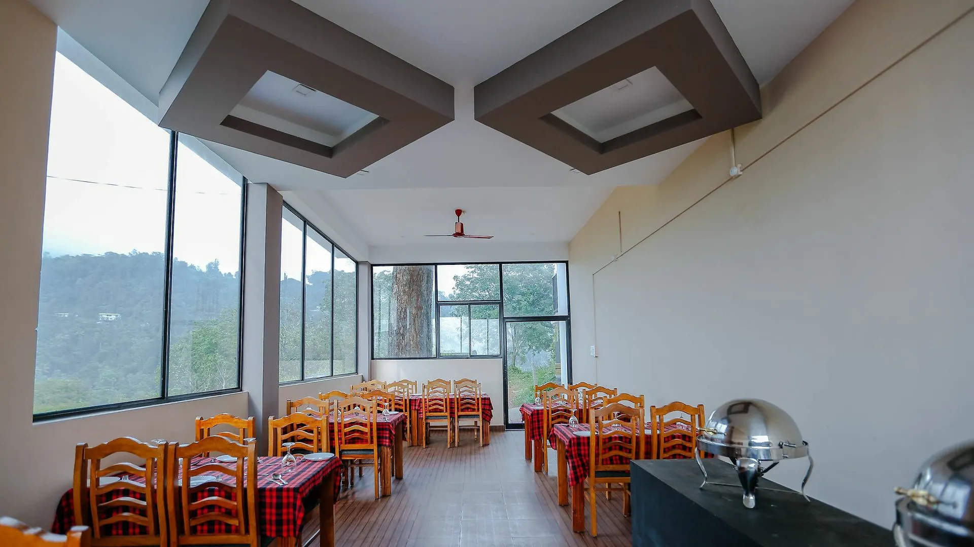 Diamond Hills Resort مونار